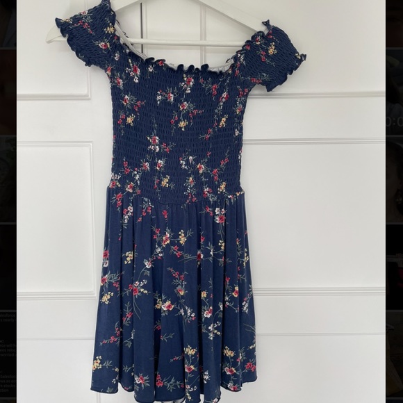 CLOSET SALE- Garage Floral Women’s Off the Shoulder Romper - Picture 3 of 5